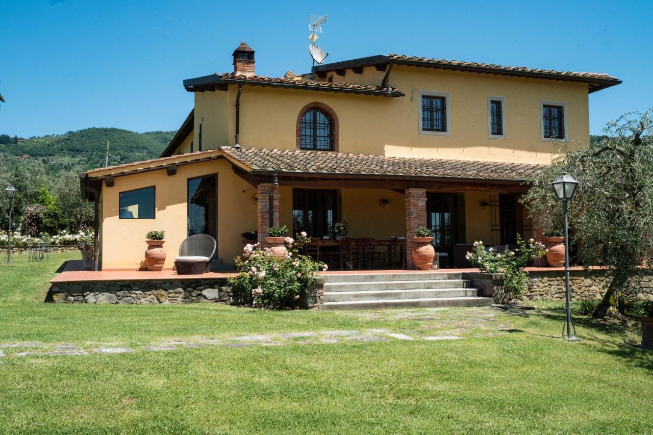 特拉诺瓦-布拉乔利尼La Casa Delle Rose别墅 外观 照片